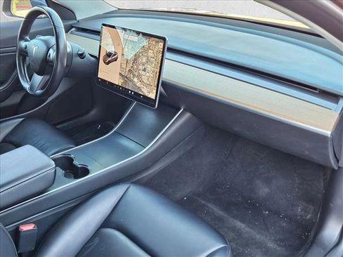 Used 2018 Tesla Model 3 Long Range image 23