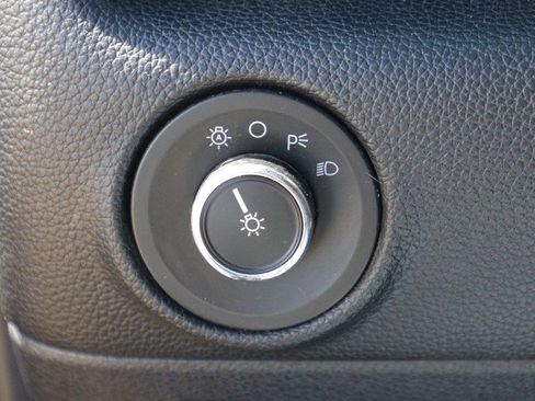 Used 2015 Lincoln Navigator 4WD image 16