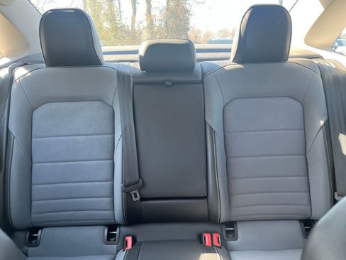 Used 2025 Volkswagen Jetta SE image 39