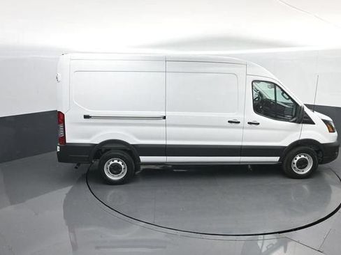 New 2026 Ford Transit 250 148 Medium Roof RWD image 22