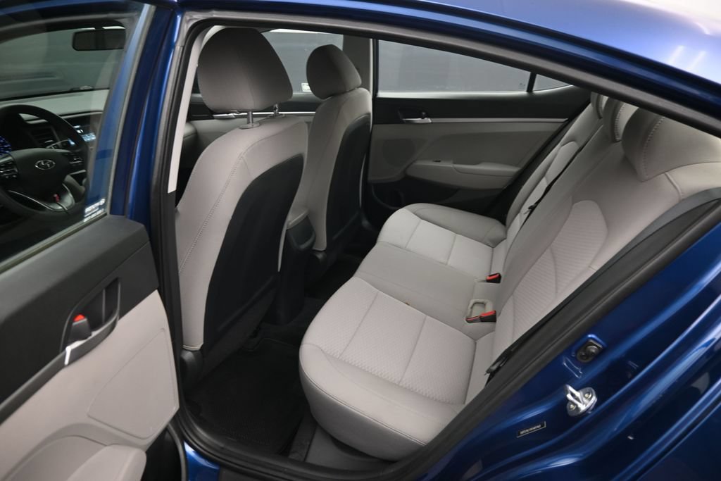 Used 2019 Hyundai Elantra SE FWD image 10