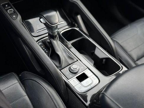 Used 2020 Kia Telluride SX w/ SX Prestige Package image 17