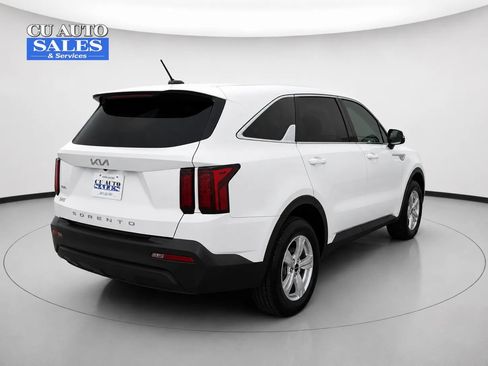 Used 2022 Kia Sorento LX AWD/4WD image 7