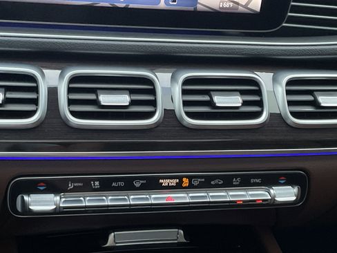 Certified 2025 Mercedes-Benz GLE 350 4MATIC image 32