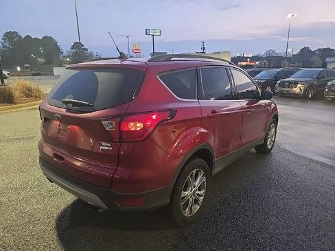 Used 2019 Ford Escape SEL image 7