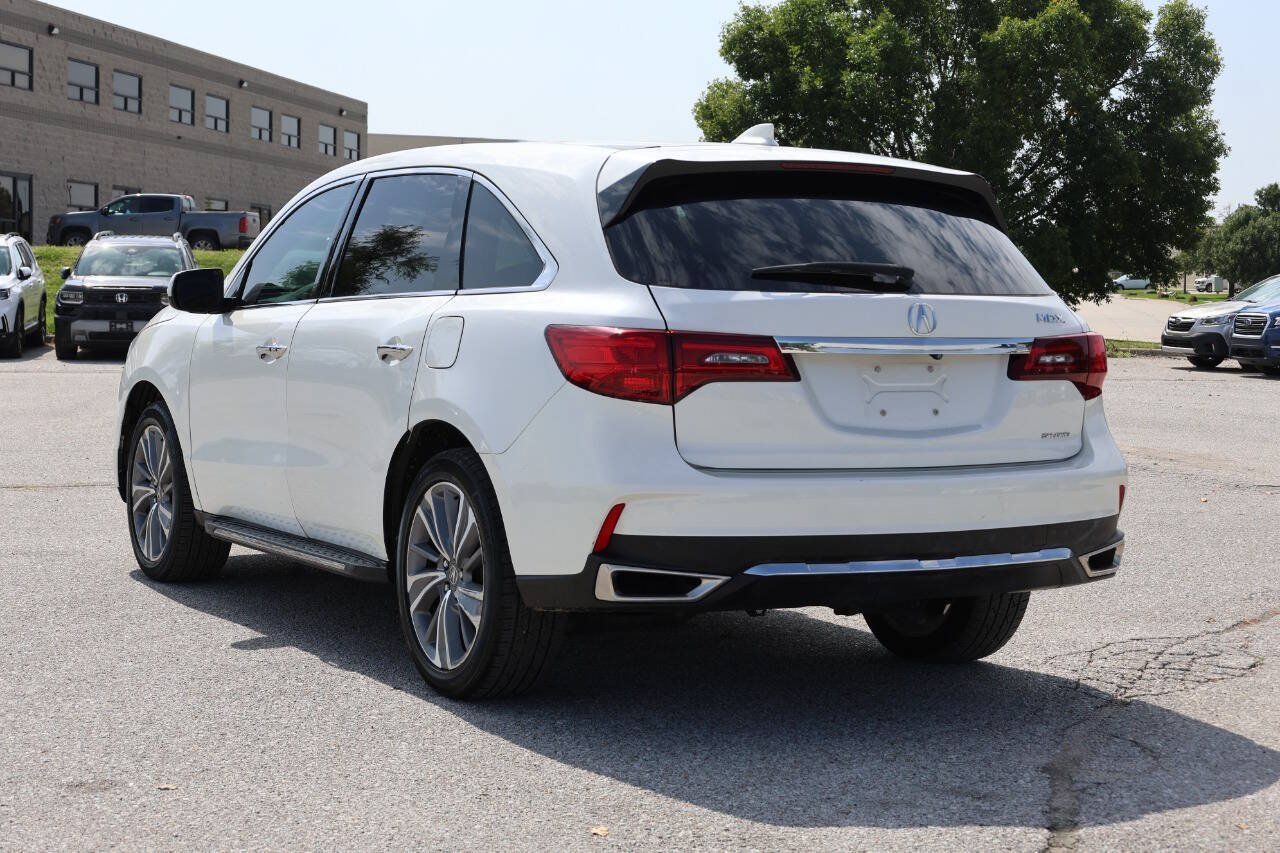 Used 2017 Acura MDX w/ Technology Package AWD/4WD image 11