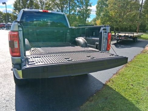 Used 2022 Ford F150 XLT w/ Equipment Group 302A High image 5