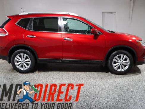 Used 2016 Nissan Rogue SV image 6