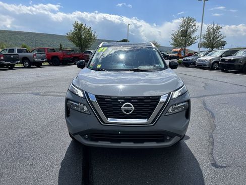 Used 2021 Nissan Rogue SL AWD/4WD image 2