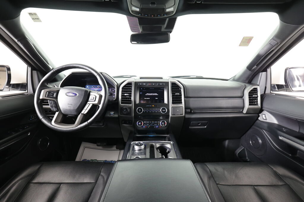 Used 2018 Ford Expedition Max XLT w/ Equipment Group 202A AWD/4WD image 30