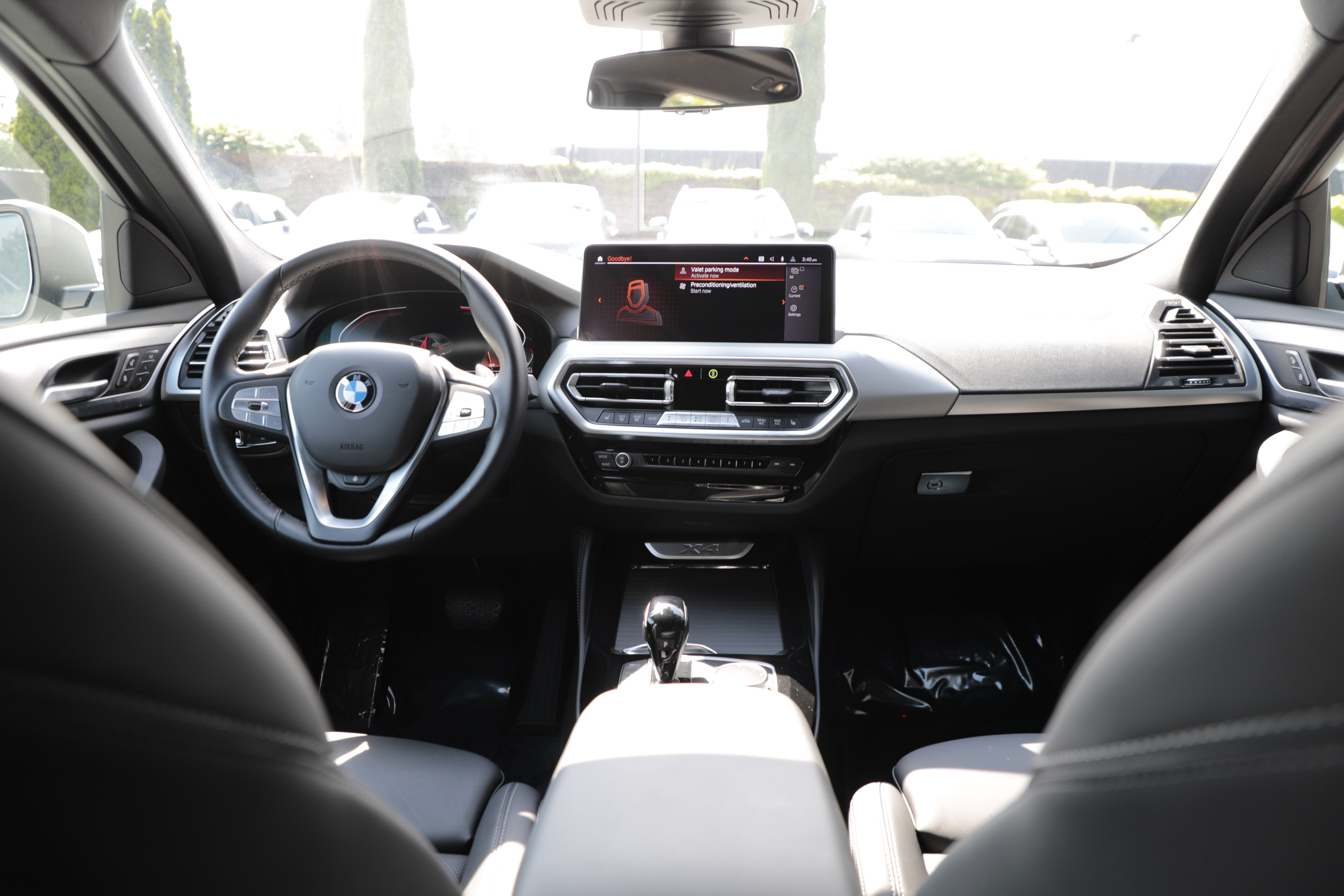 Used 2025 BMW X4 xDrive30i w/ Premium Package AWD/4WD image 13