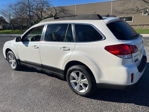 Used 2014 Subaru Outback 2.5i Limited image 4