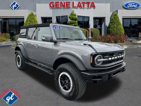 Certified 2021 Ford Bronco Outer Banks w/ Sasquatch Package image 1