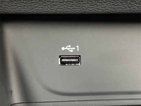 Used 2024 Audi A4 2.0T Premium Plus image 25