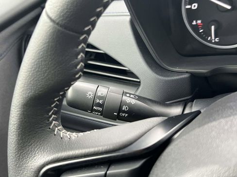 Certified 2025 Subaru Forester Premium image 21