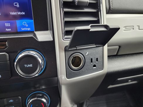 Used 2020 Ford F250 Lariat image 52