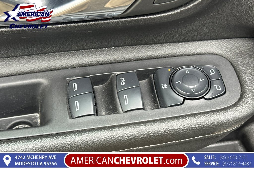 Used 2024 GMC Terrain SLE FWD image 12