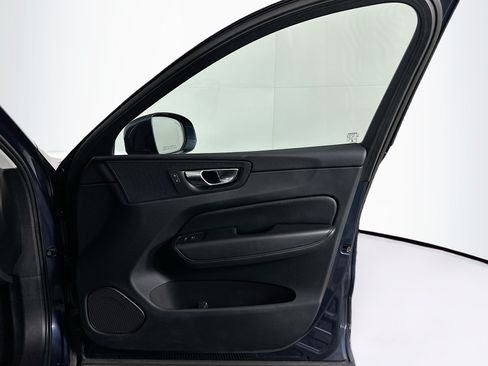 Used 2023 Volvo XC60 B5 Core w/ Climate Package FWD image 35