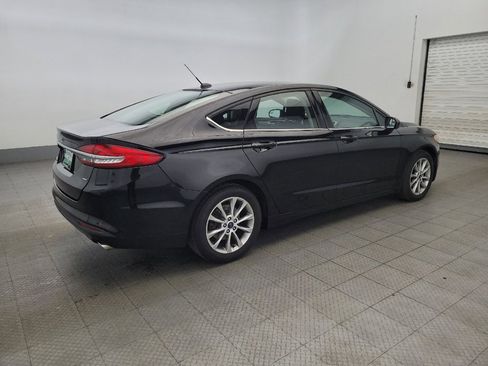 Used 2017 Ford Fusion SE image 10
