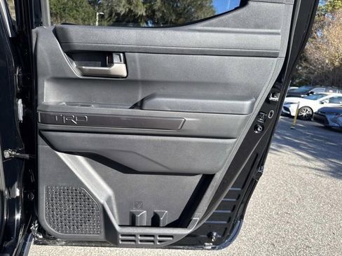 Certified 2025 Toyota Tacoma TRD Off-Road image 18