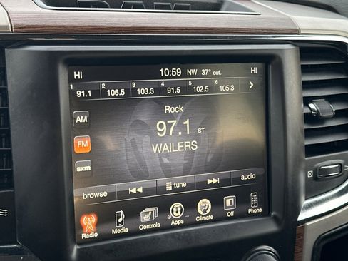 Used 2017 RAM 2500 Laramie w/ Sport Appearance Group image 17