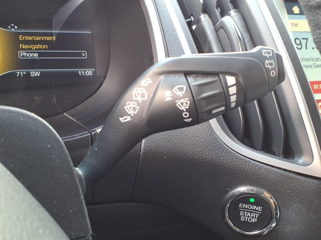 Used 2019 Ford Edge SEL w/ Equipment Group 201A AWD/4WD image 24
