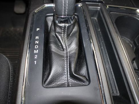 Used 2015 Ford F150 XLT w/ Equipment Group 301A Mid image 31