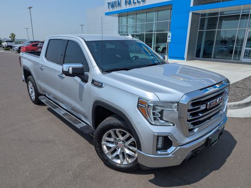 Certified 2021 GMC Sierra 1500 SLT w/ SLT Premium Plus Package AWD/4WD image 4