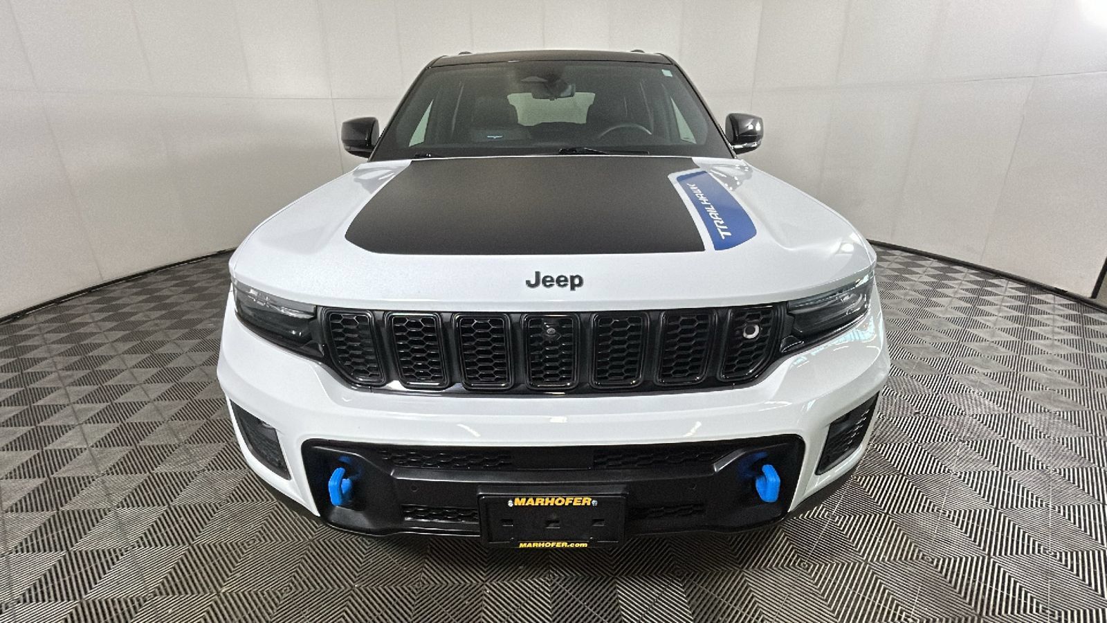 Used 2023 Jeep Grand Cherokee Trailhawk w/ Advanced Protech Group II AWD/4WD image 9