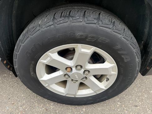 Used 2013 GMC Acadia SLE AWD/4WD image 10