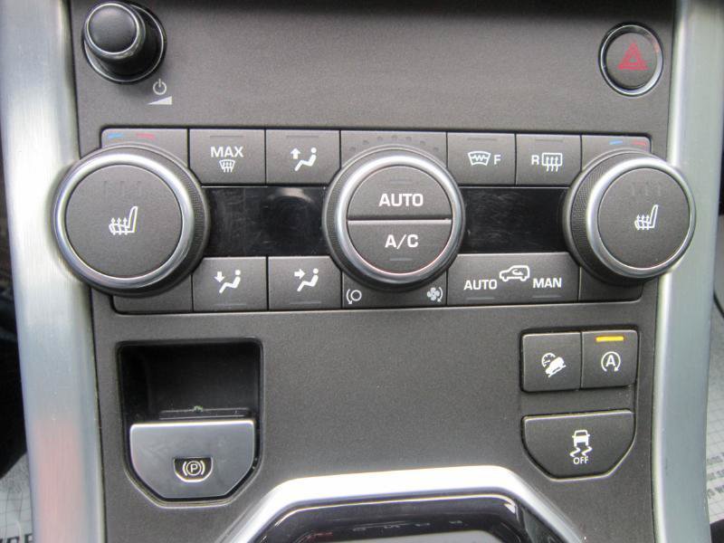 Used 2017 Land Rover Range Rover Evoque SE AWD/4WD image 29