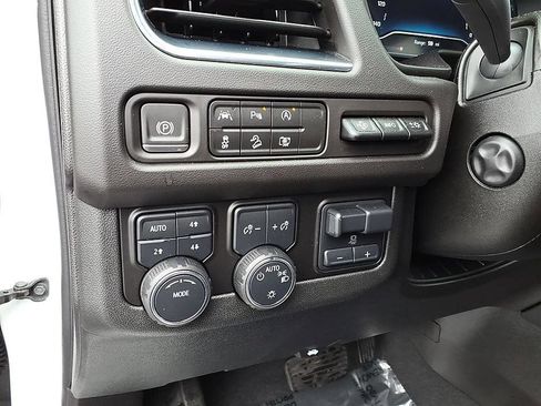Used 2024 Chevrolet Tahoe High Country w/ Max Trailering Package AWD/4WD image 15