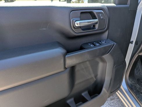 Used 2024 Chevrolet Silverado 2500 Custom w/ Custom Convenience Package image 13