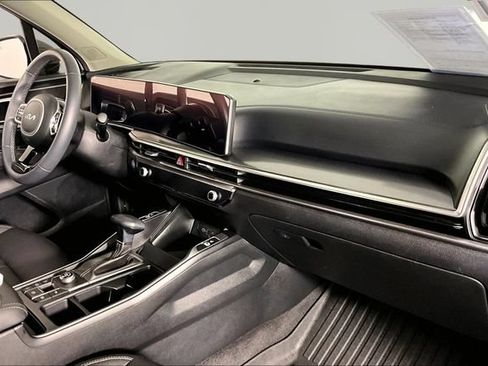 Certified 2025 Kia Sorento S w/ Panoramic Sunroof Package FWD image 26