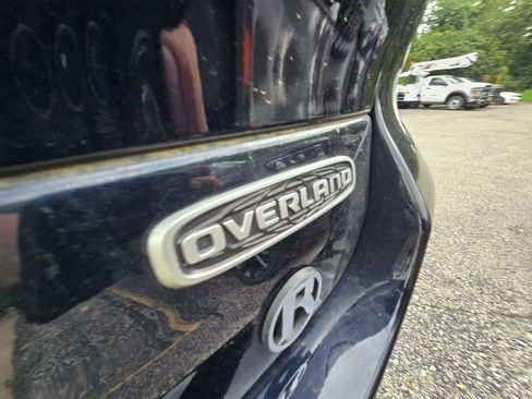 Used 2024 Jeep Grand Cherokee Overland w/ Advanced Protech Group III AWD/4WD image 14