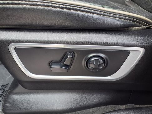 Used 2020 RAM 1500 Laramie w/ Sport Appearance Package image 26