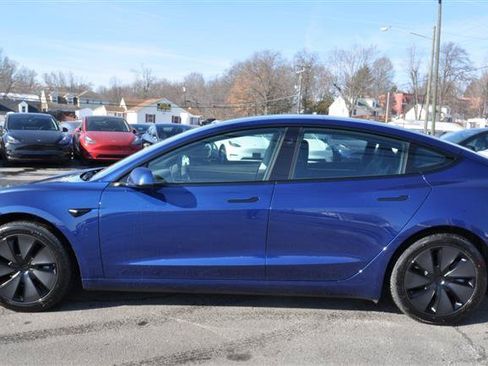 Used 2025 Tesla Model 3 Long Range AWD/4WD image 2