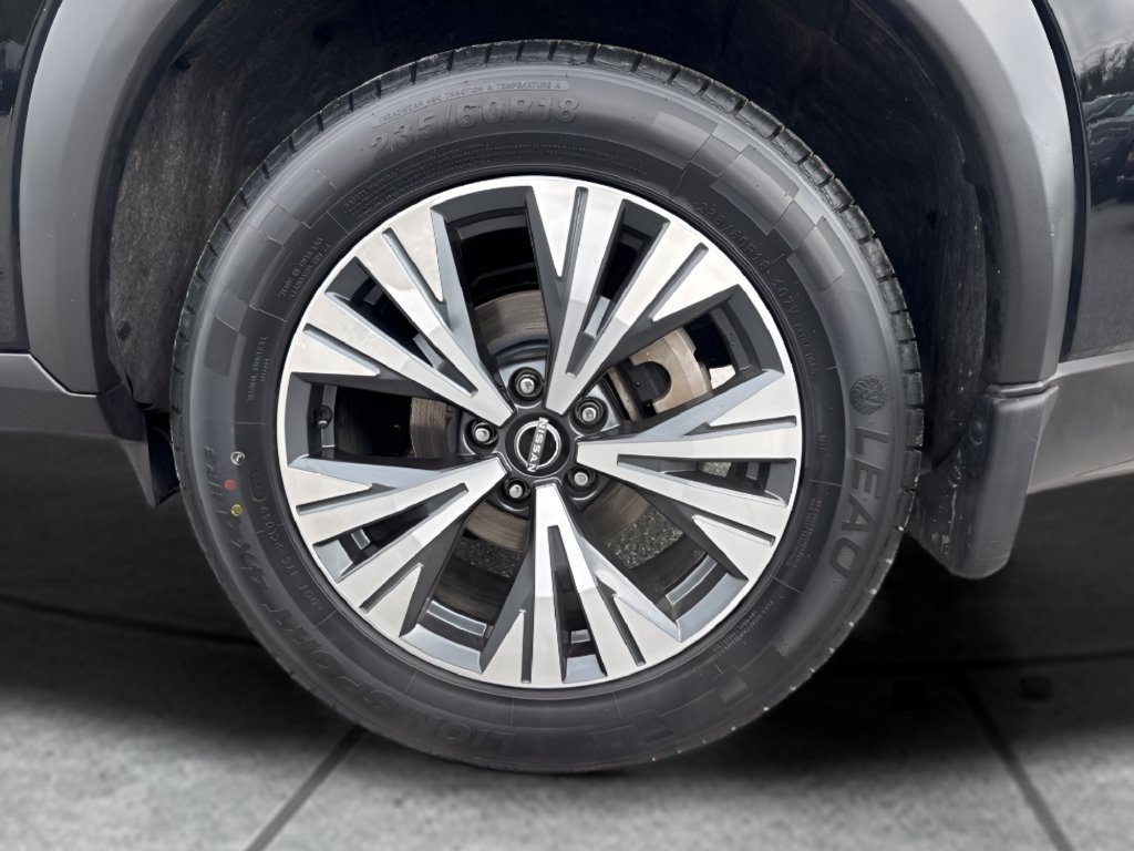 Used 2023 Nissan Rogue SV AWD/4WD image 30