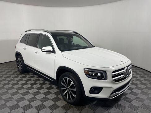 Used 2022 Mercedes-Benz GLB 250 image 7