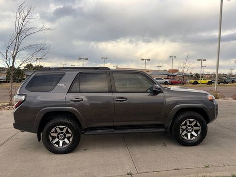 Used 2019 Toyota 4Runner TRD Off-Road Premium image 12