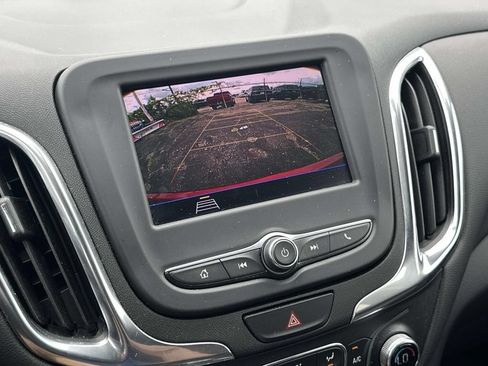 Used 2021 Chevrolet Equinox LT FWD image 25