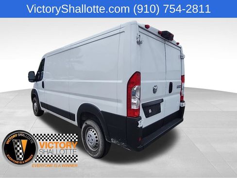Used 2025 RAM ProMaster 2500 w/ Convenience Group FWD image 15