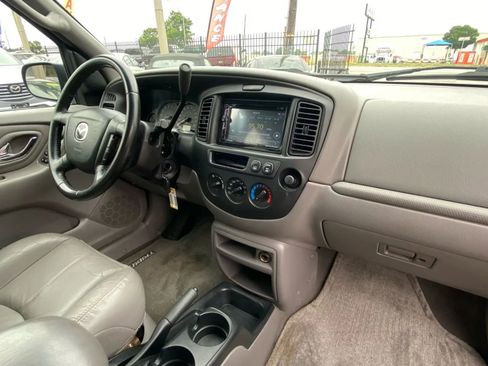 Used 2002 MAZDA Tribute ES image 13