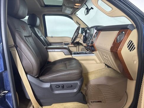 Used 2015 Ford F250 King Ranch image 4