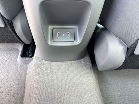 Used 2025 Hyundai Elantra Sport FWD image 8
