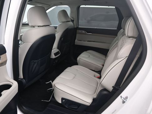 Used 2021 Hyundai Palisade Limited image 17