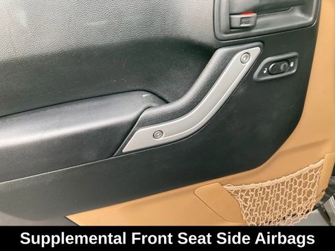 Used 2018 Jeep Wrangler Unlimited Rubicon image 13