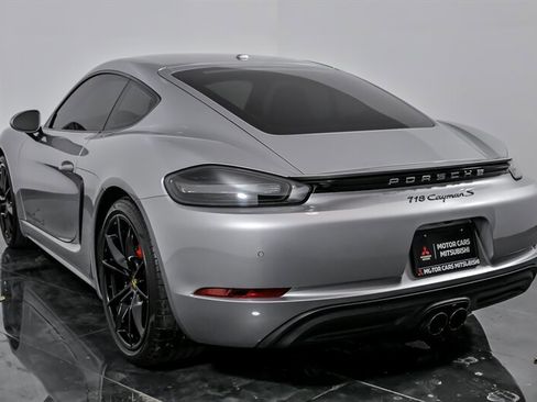 Used 2018 Porsche 718 Cayman S image 8
