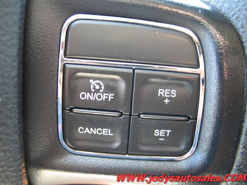 Used 2018 Dodge Grand Caravan SE w/ UConnect Hands-Free Group FWD image 10