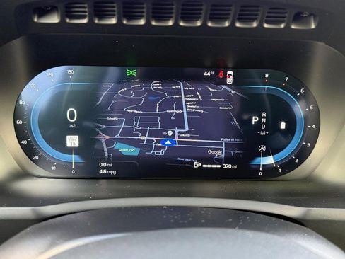 Used 2025 Volvo XC90 B5 Plus image 20